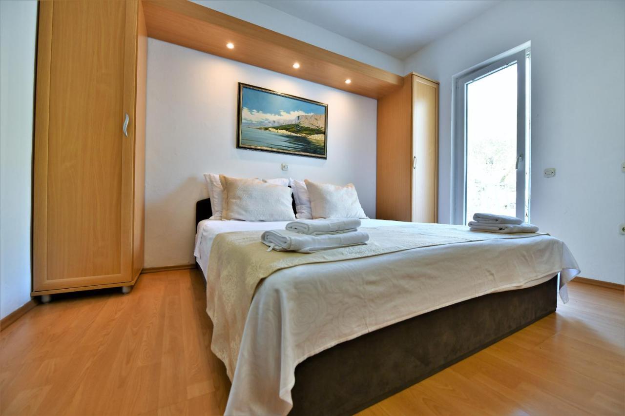 Villa Nora Tučepi Buitenkant foto