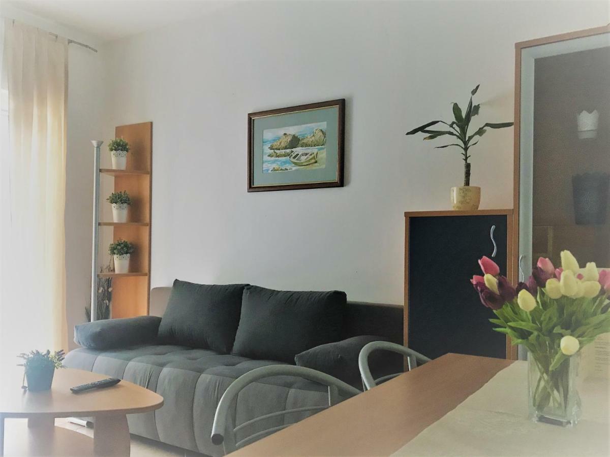 Villa Nora Tučepi Buitenkant foto